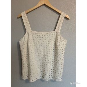 Heatherly Natural Eyelet Square Neck Sleeveless Top Size Large Stitch Fix NWT